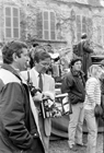 Le maire, François Gourdon à la présentation/d'anciennes voitures à