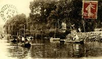 Pêcheurs en barque/devant le restaurant Jallabert