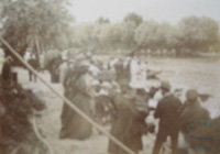 Spectateurs de joutes sur la Seine
