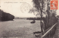 Peniche remontant la Seine