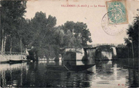 Barque devant le pont