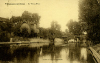 Le pont et les villas voisines