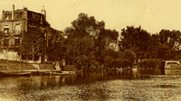 Villas entre le port et le pont