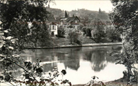 Villas en bordure du petit bras de la Seine