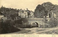 Le pont du chemin de fer, vu du port
