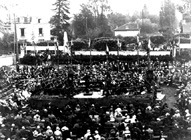 Grand concert dans le jardin communal/(emplacement des écoles du centre)