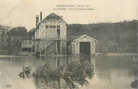 Une villa de l'île, pendant la crue de 1910