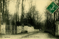 L'entrée du domaine d'Acqueville