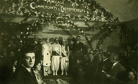 Bal costumé, à l'occasion de l'élection/de la Rosière de Villennes