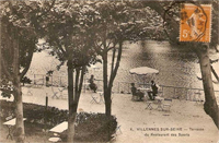 La terrasse du restaurant des Sports/(Les Peupliers)