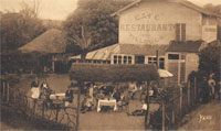 L'entrée du restaurant "Aux Tilleuls"
