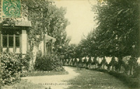 La terrasse du restaurant/de la tour de Beaulieu