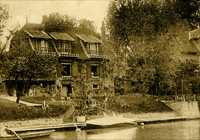 La villa "La Pêcherie" au bord de la Seine,/rue du pont