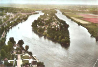 Vue aerienne sur la pointe de l'île/et Physiopolis