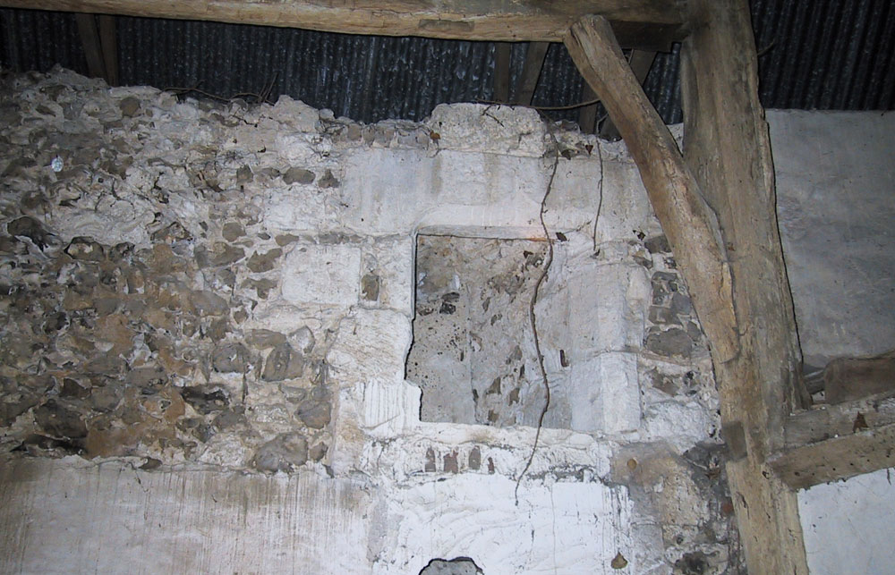 Mur d'enceinte à Hacqueville