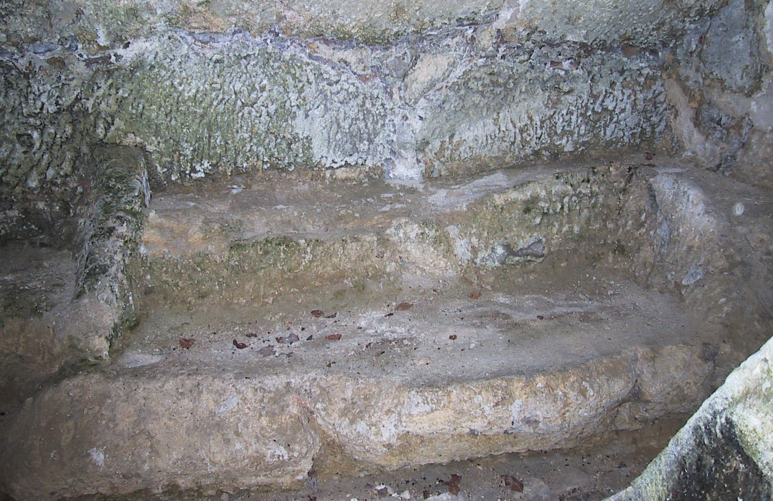 Intérieur de la sépulture