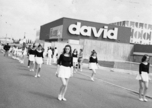 Équipe féminine au concours de Sartrouville, avec Marie-Christine Legendre.