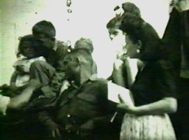 Militaires américains avec des enfants de Villennes.