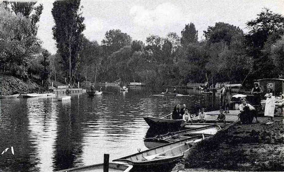 Abordage du restaurant des Tilleuls.