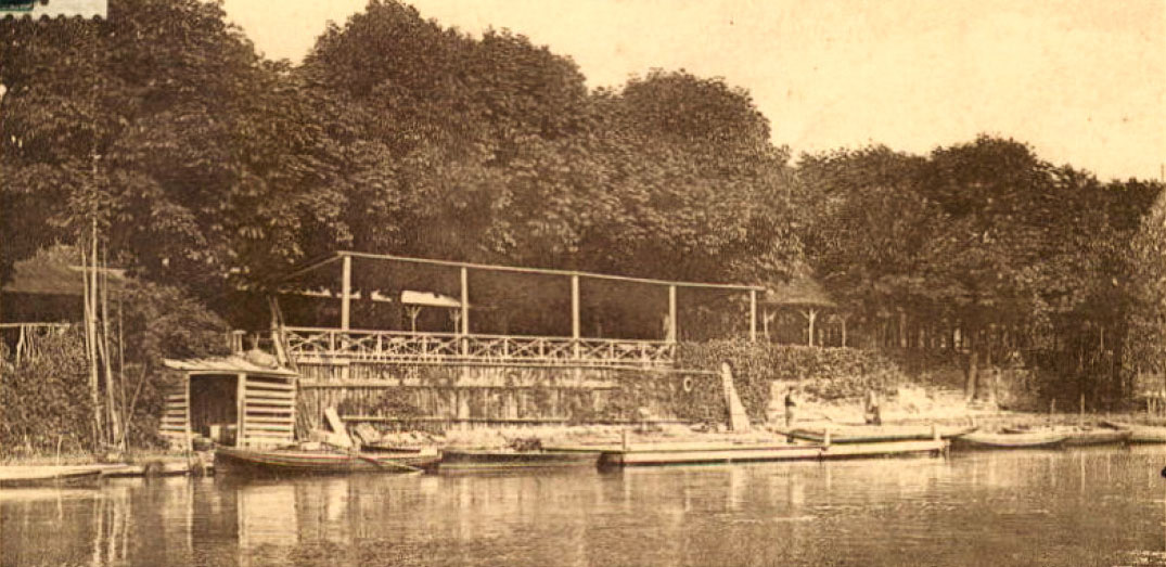 Terrasse du restaurant des Tilleuls.