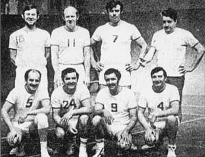 L'équipe des 'Anciens', championne de Paris en 1973.