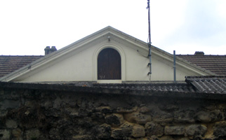 Fronton arrière du château