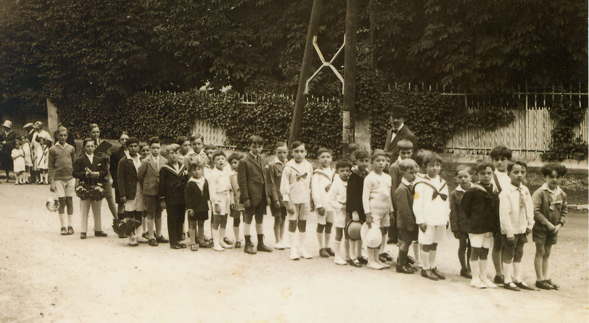 Distribution des prix aux élèves en 1929