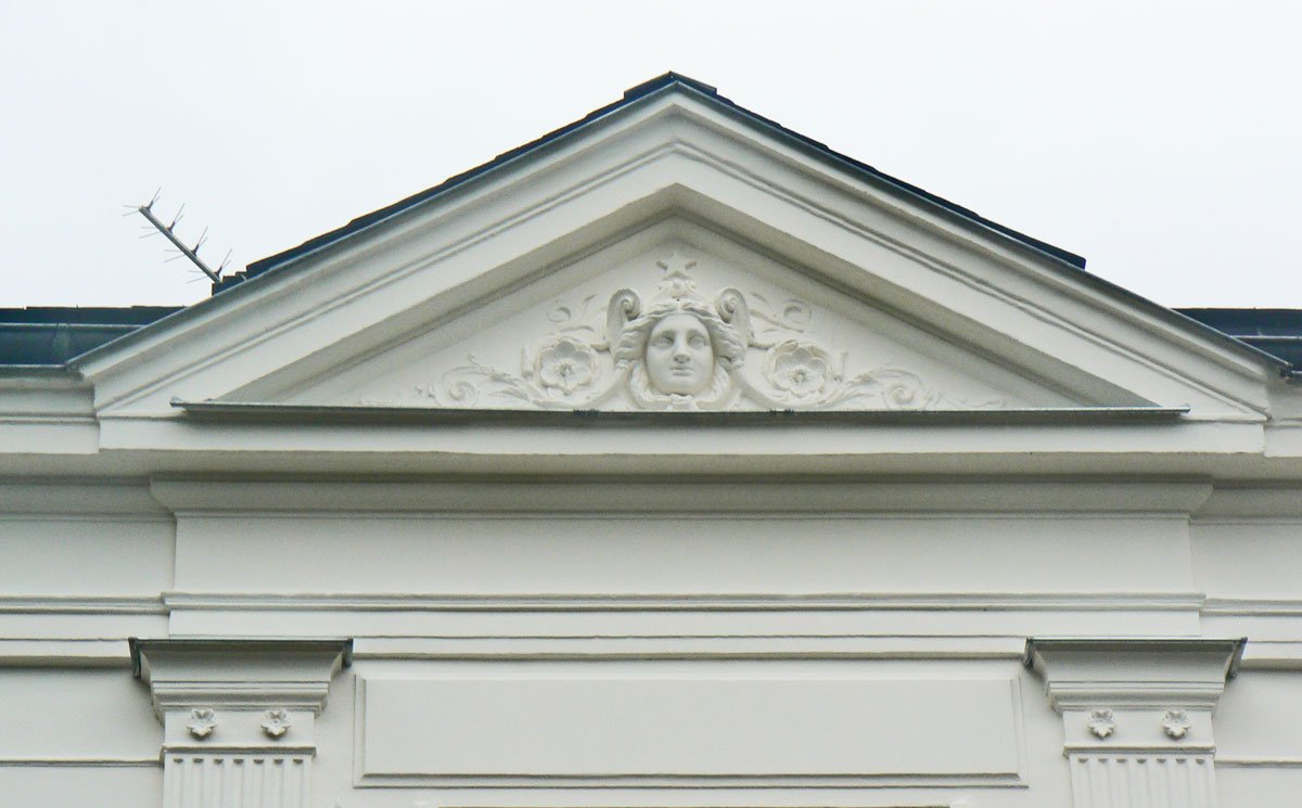 Fronton villa Le Val Sinet