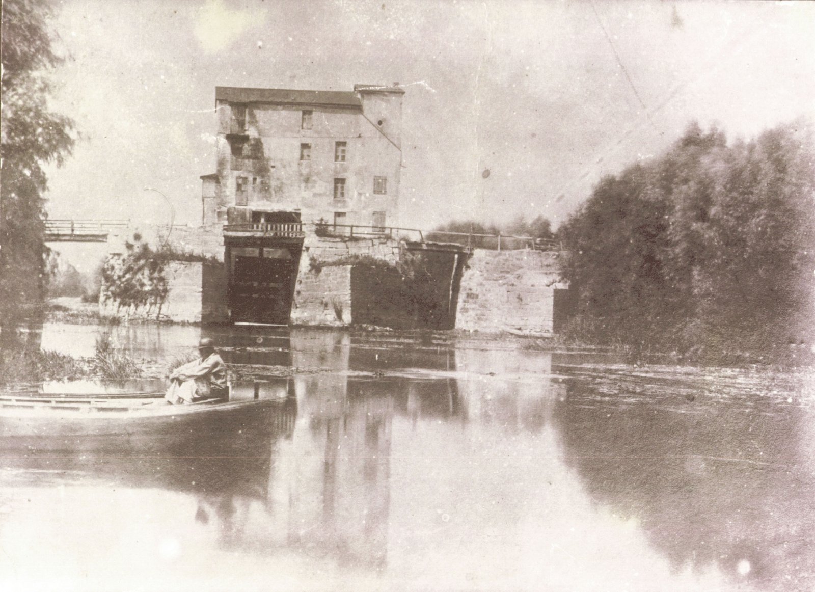 Le moulin sur le pont