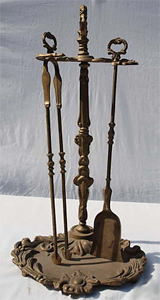 Pelle et pincettes de cheminée