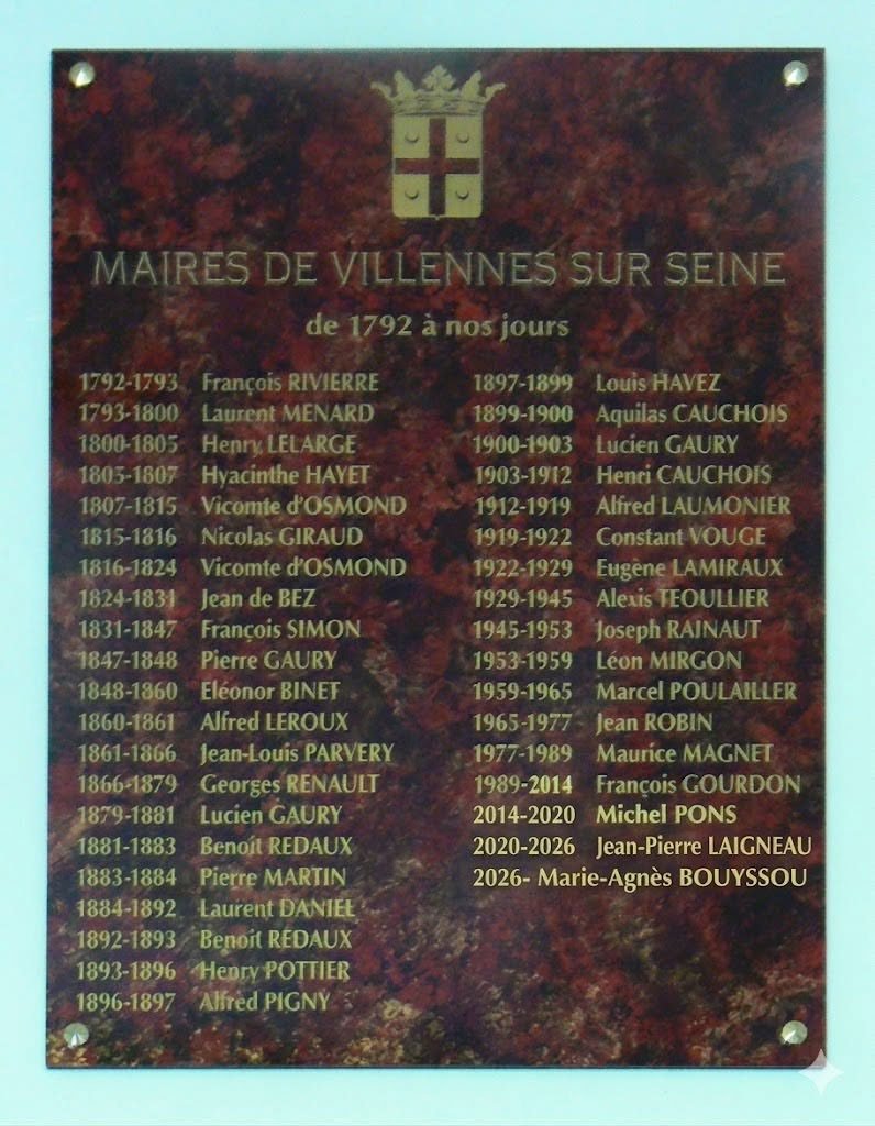 Plaque des maires à la mairie