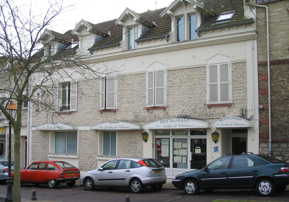 Le restaurant Jardins de Villennes.jpg