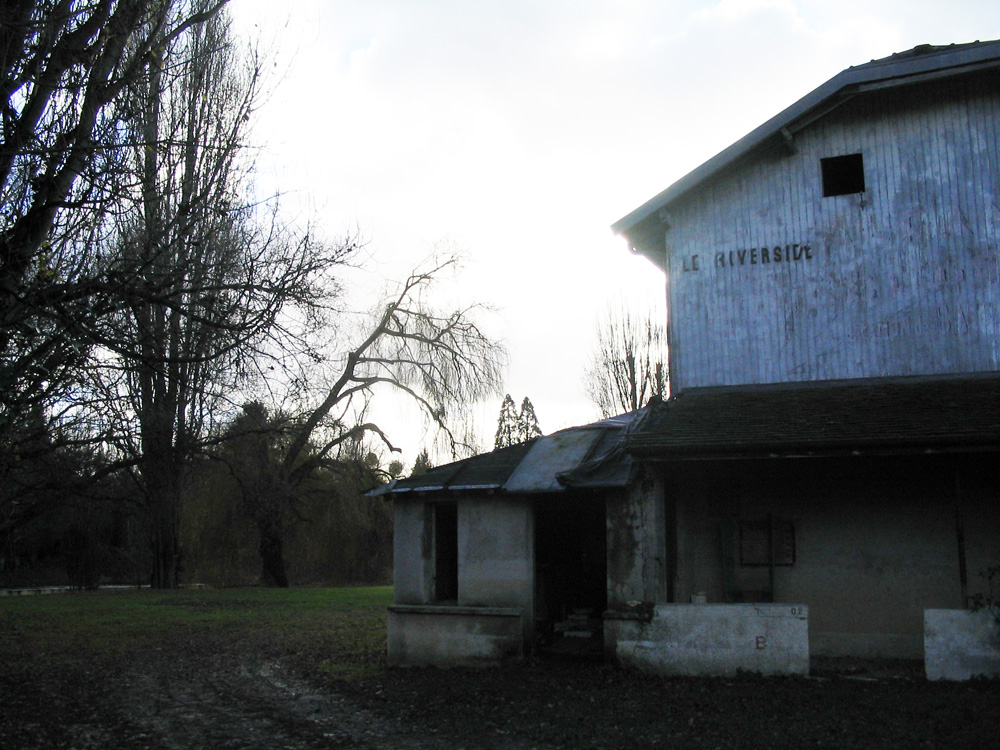 Le Riverside, autre vue.