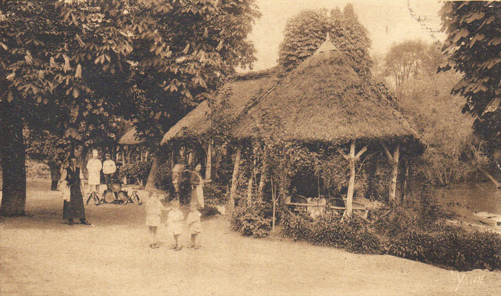 La hutte du restaurant des Tilleuls par Grimardias