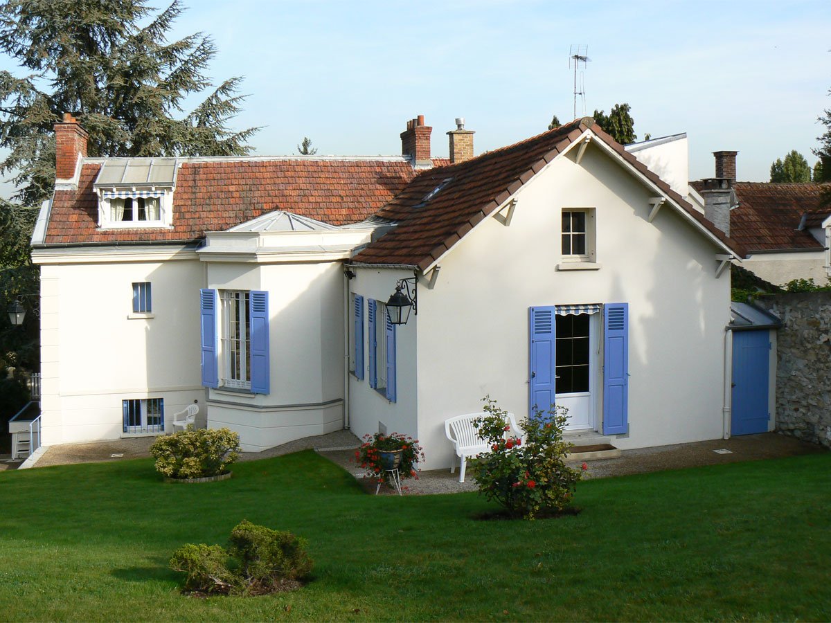 L'arrière de la villa Les Bambins