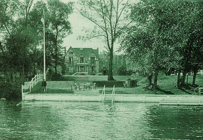 Villa L'Heure Romantique vue de la Seine.