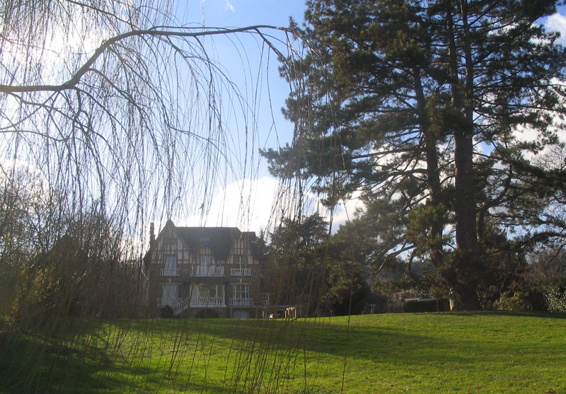 Façade arrière de la villa.